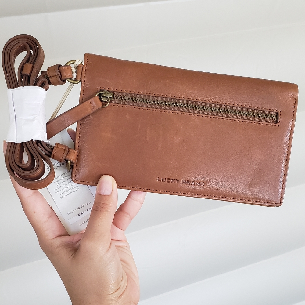 Lucky Brand crossbody wallet